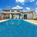 Holiday Home Valtura Valtura *